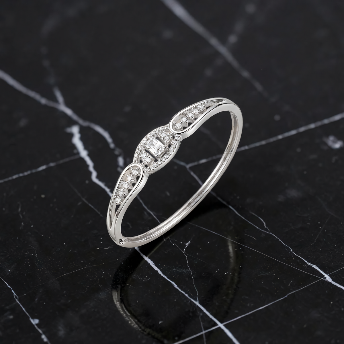 Diamond Kada