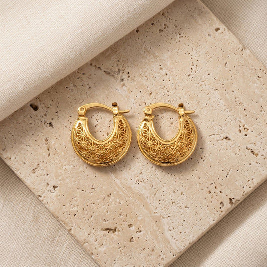 Filigree Crescent