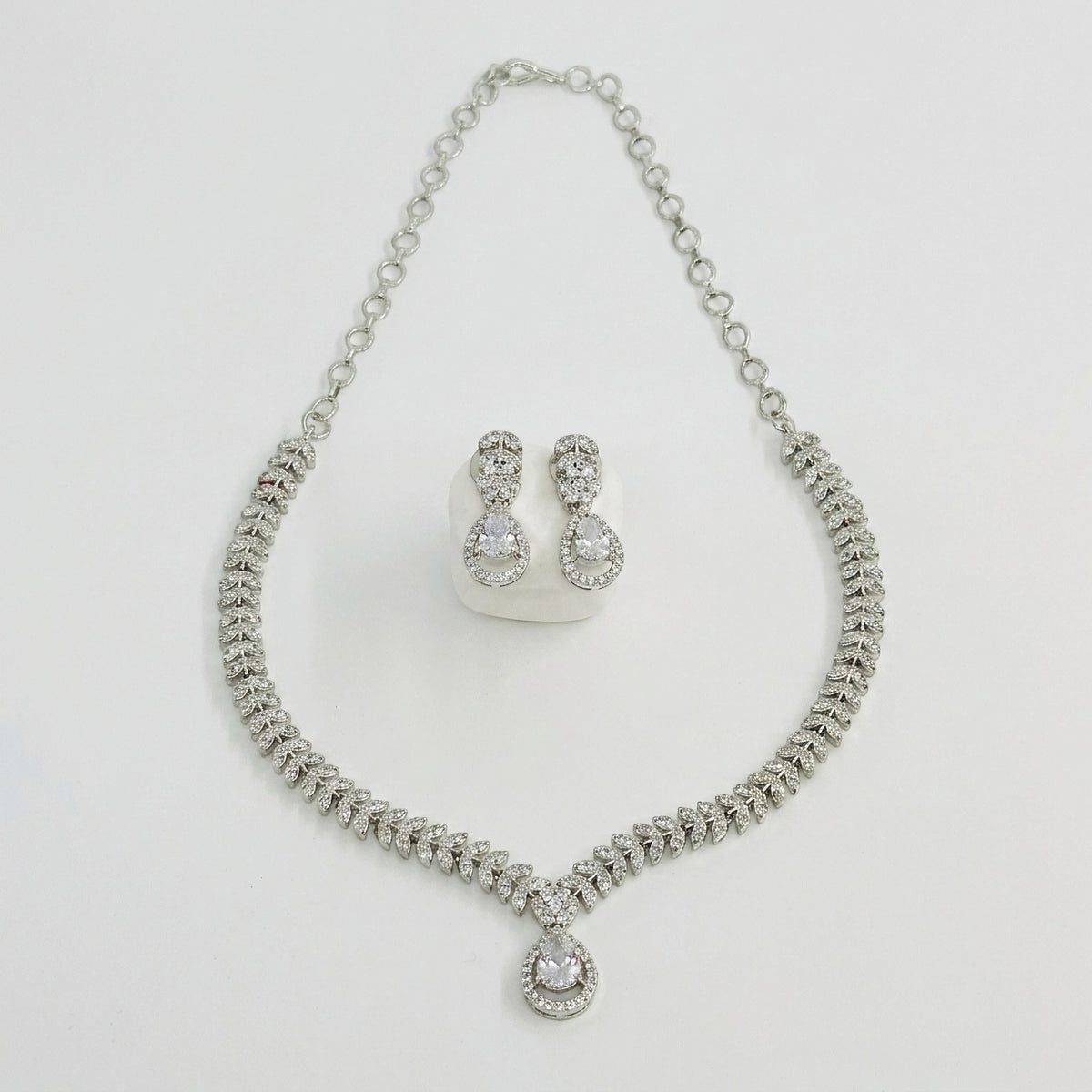 Elegant Necklace