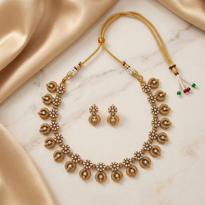 Textured Necklace