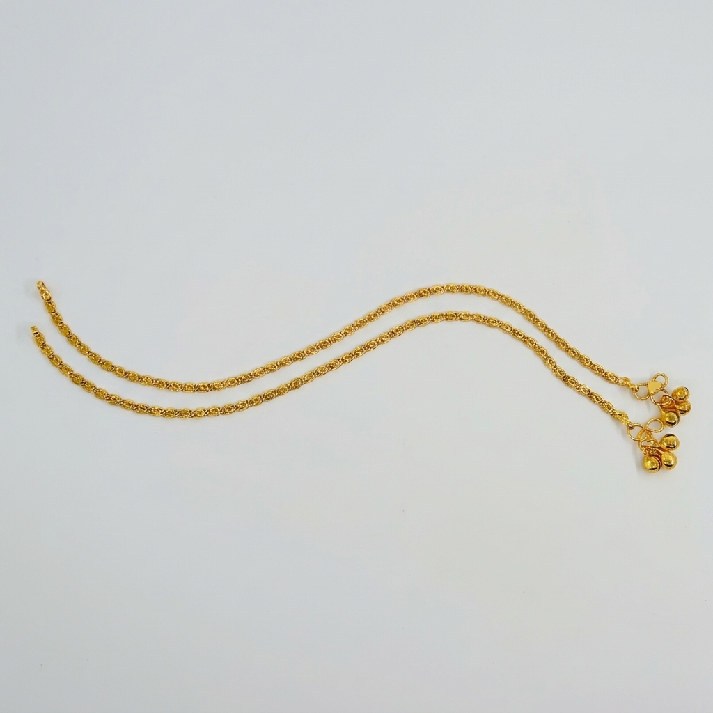 Chain Payal - alternate lighting view