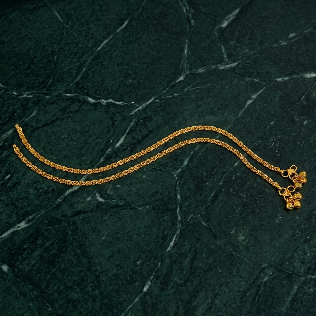 Chain Payal - close-up detail view