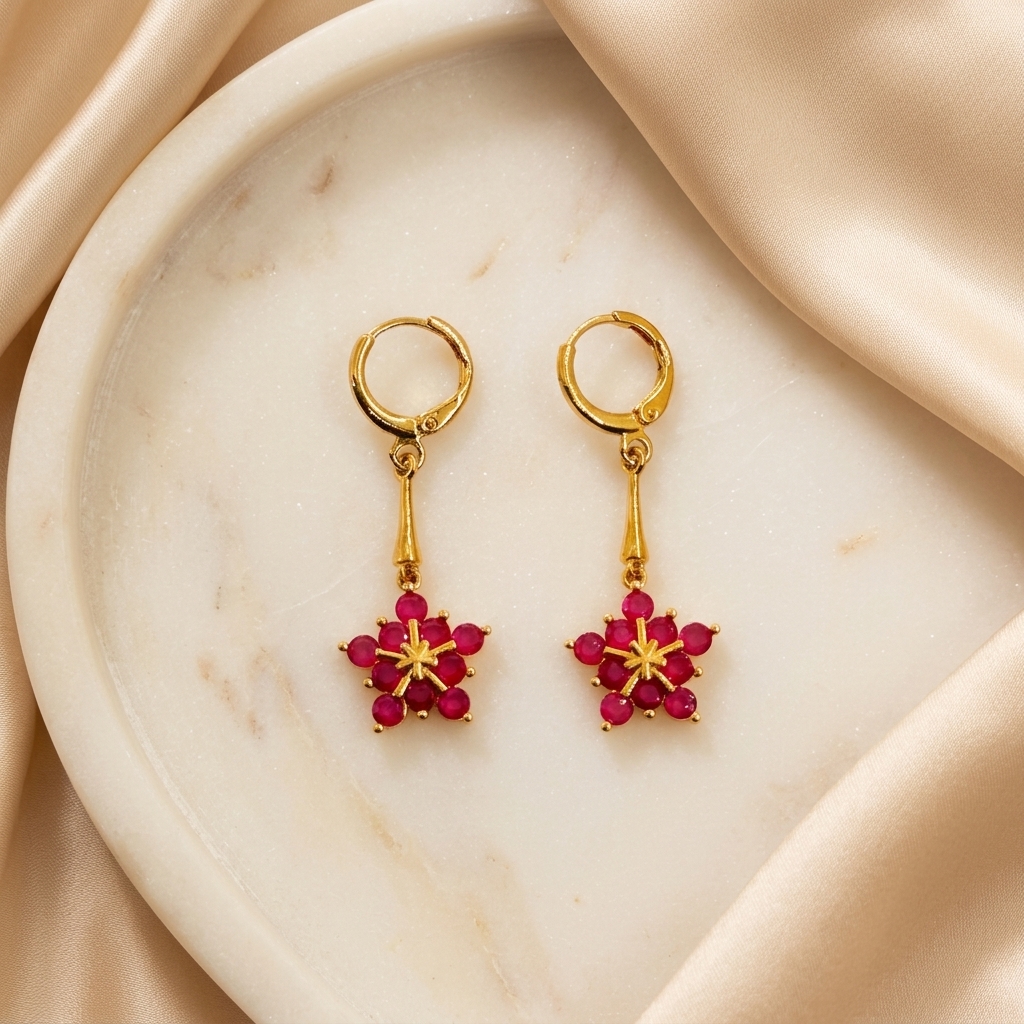 Ruby Floral Star - close-up detail view