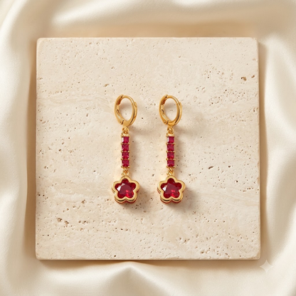 Ruby Linear Floral - alternate lighting view