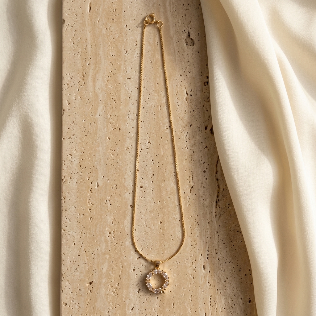 Wreath Pendant - front view