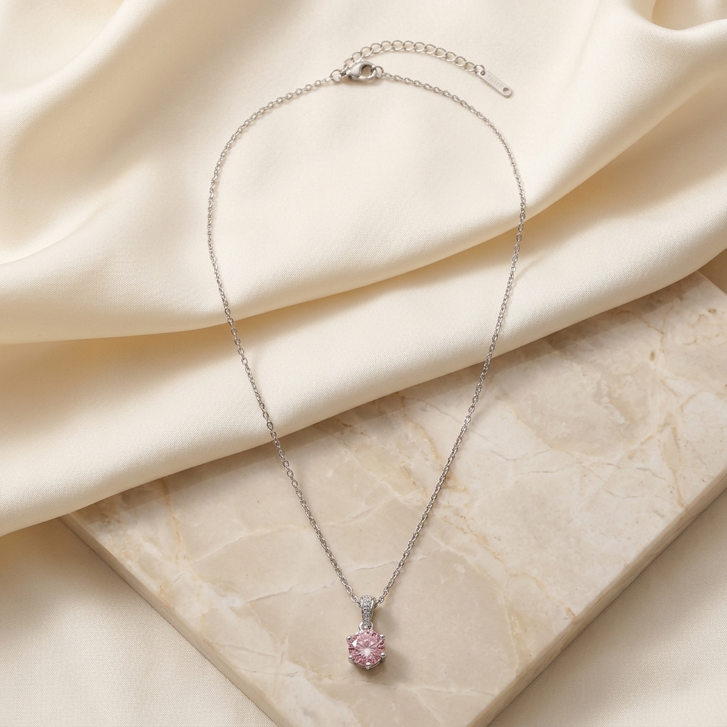 Rose Pendant - packaging view