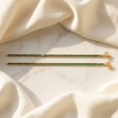 Emerald Payal - close-up detail view