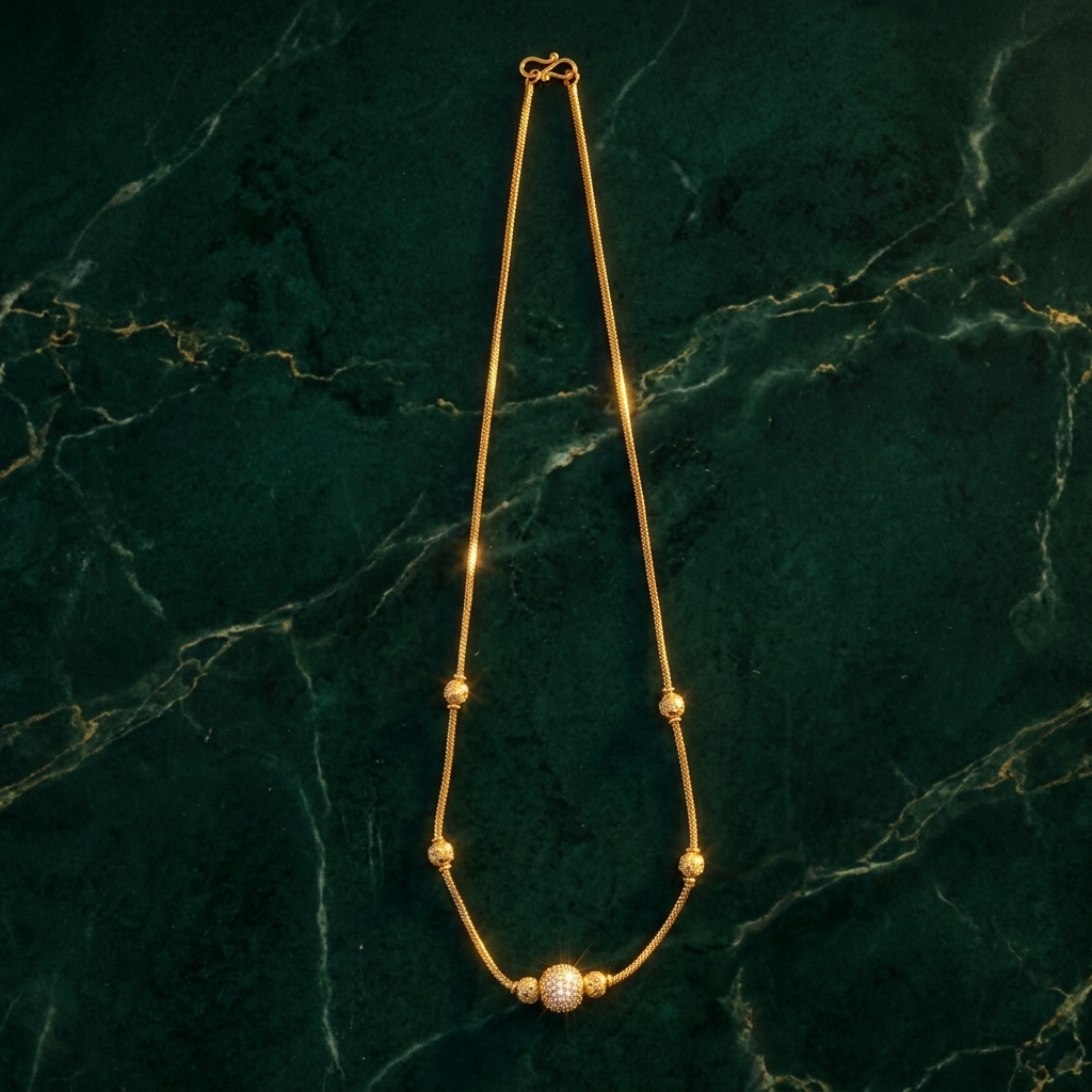 Beaded Necklace - alternate lighting view