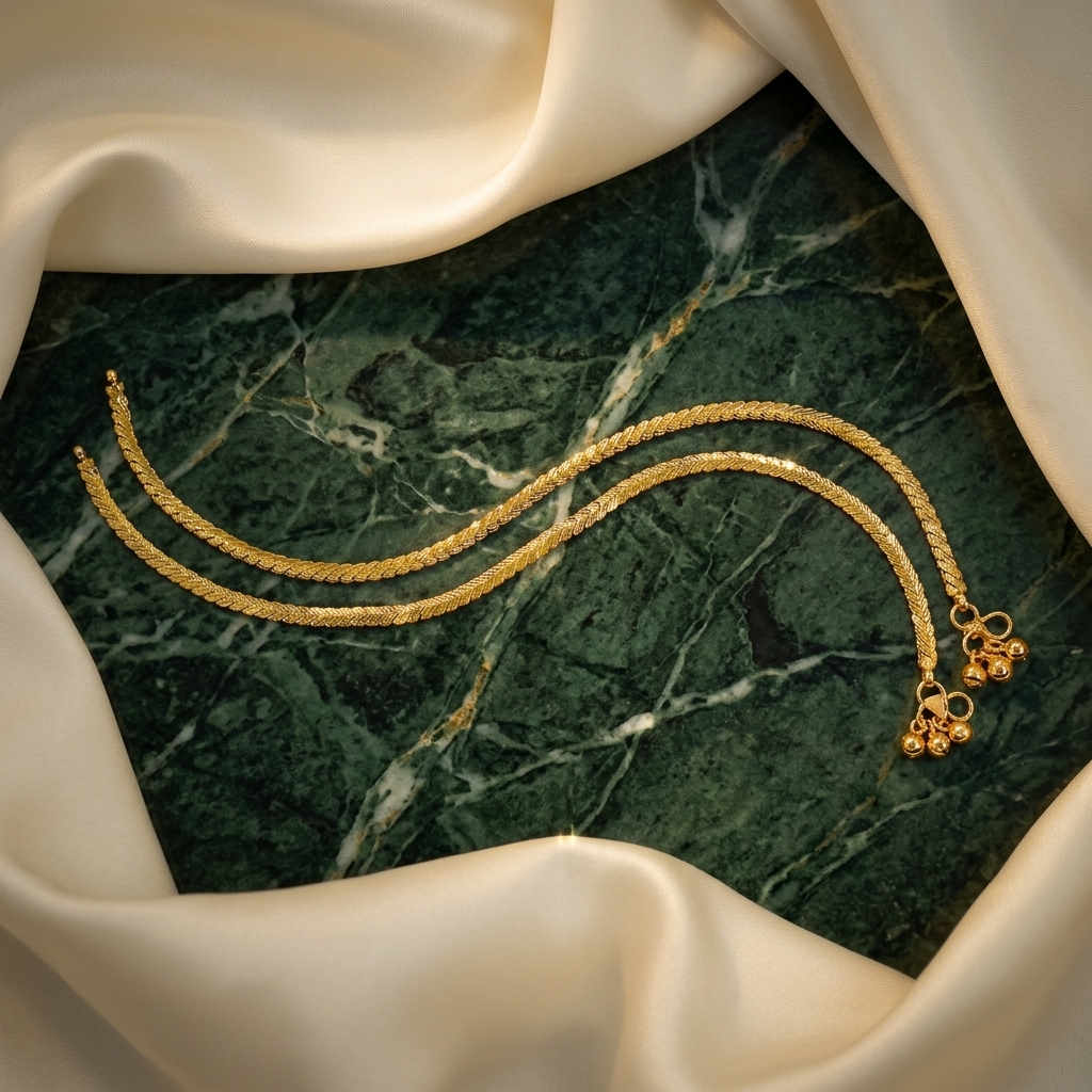 Chevron Payal - worn/model view