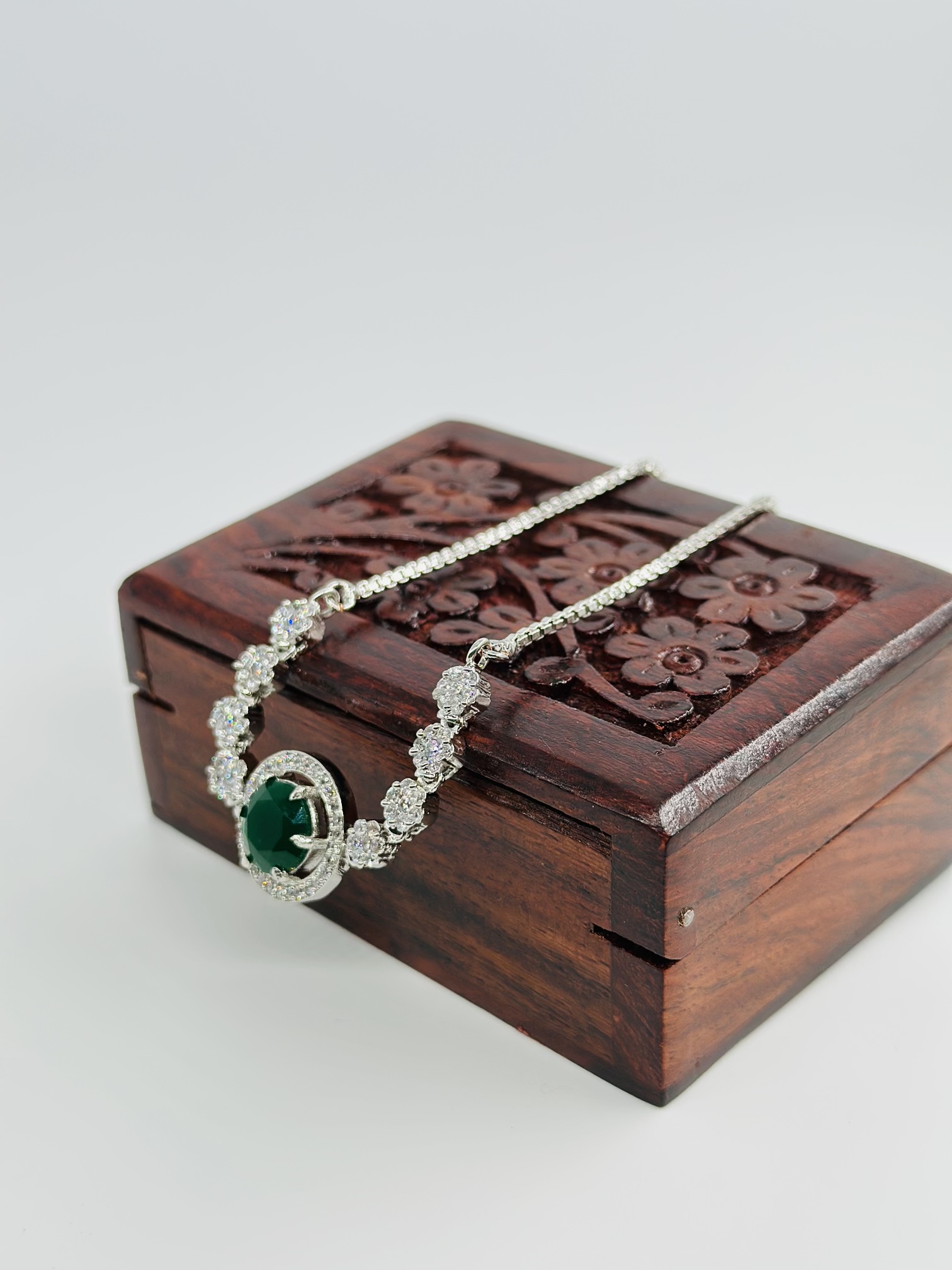Dark Green Stone Oval Bolo Bracelet - Image 3