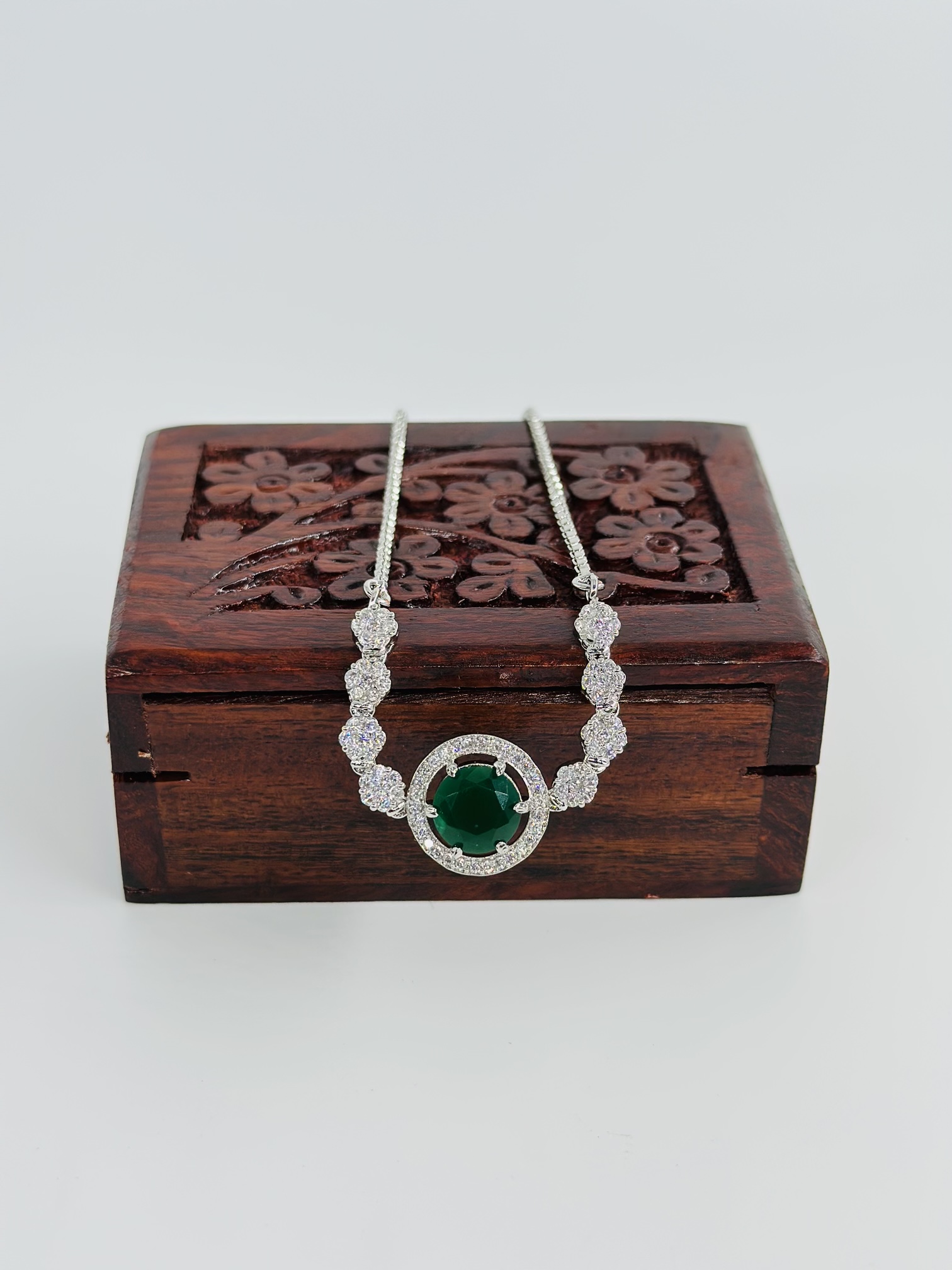 Dark Green Stone Oval Bolo Bracelet