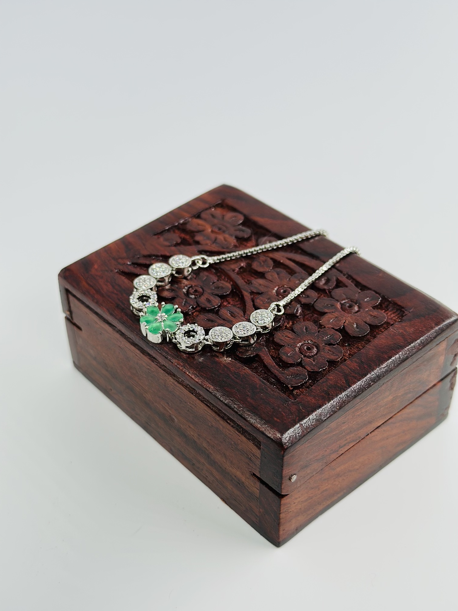 Green Flower & CZ Silver Tone Bolo Bracelet - Image 4