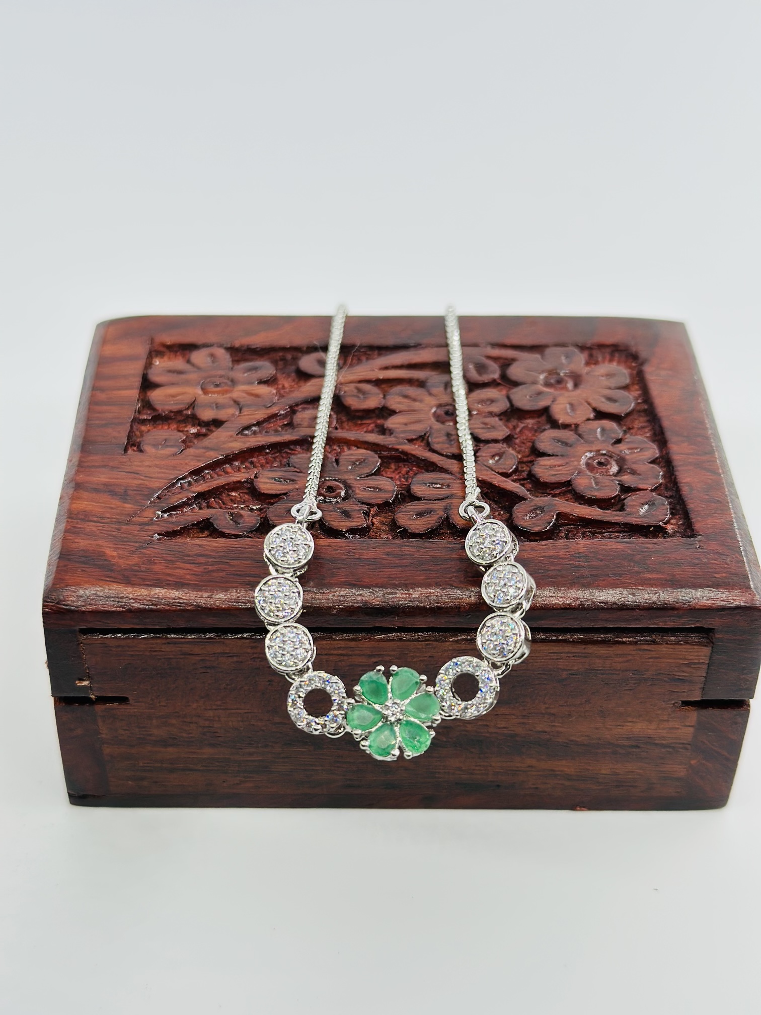 Green Flower & CZ Silver Tone Bolo Bracelet - Image 3