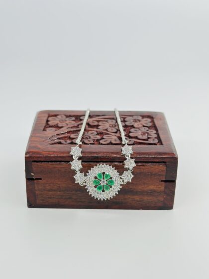 Green & White Stone Floral Bolo Bracelet