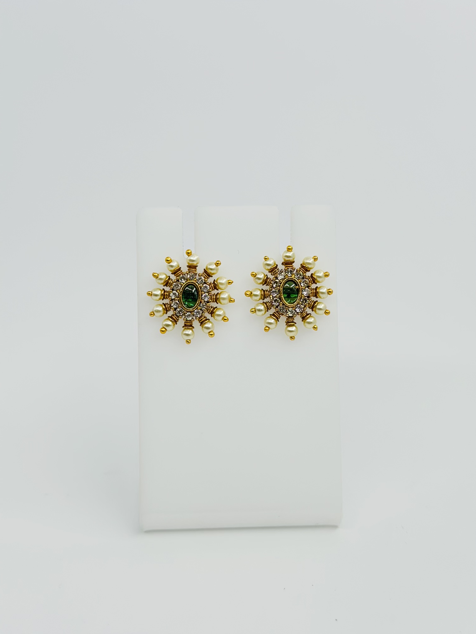 Green & Pearl Gold Tone Stud Earrings - Image 3