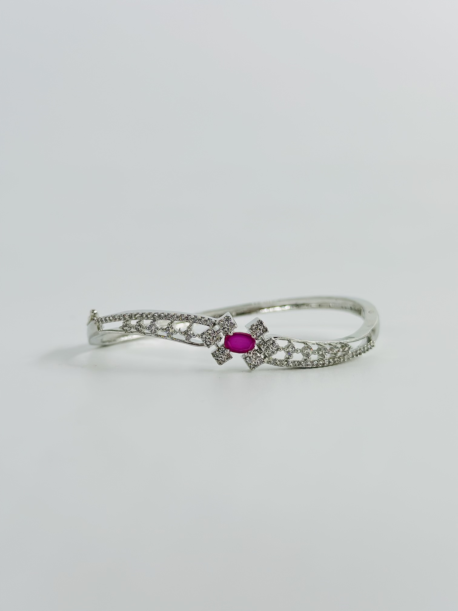 Silver-Tone Oval Pink Stone & Floral Lattice Kada - Image 2