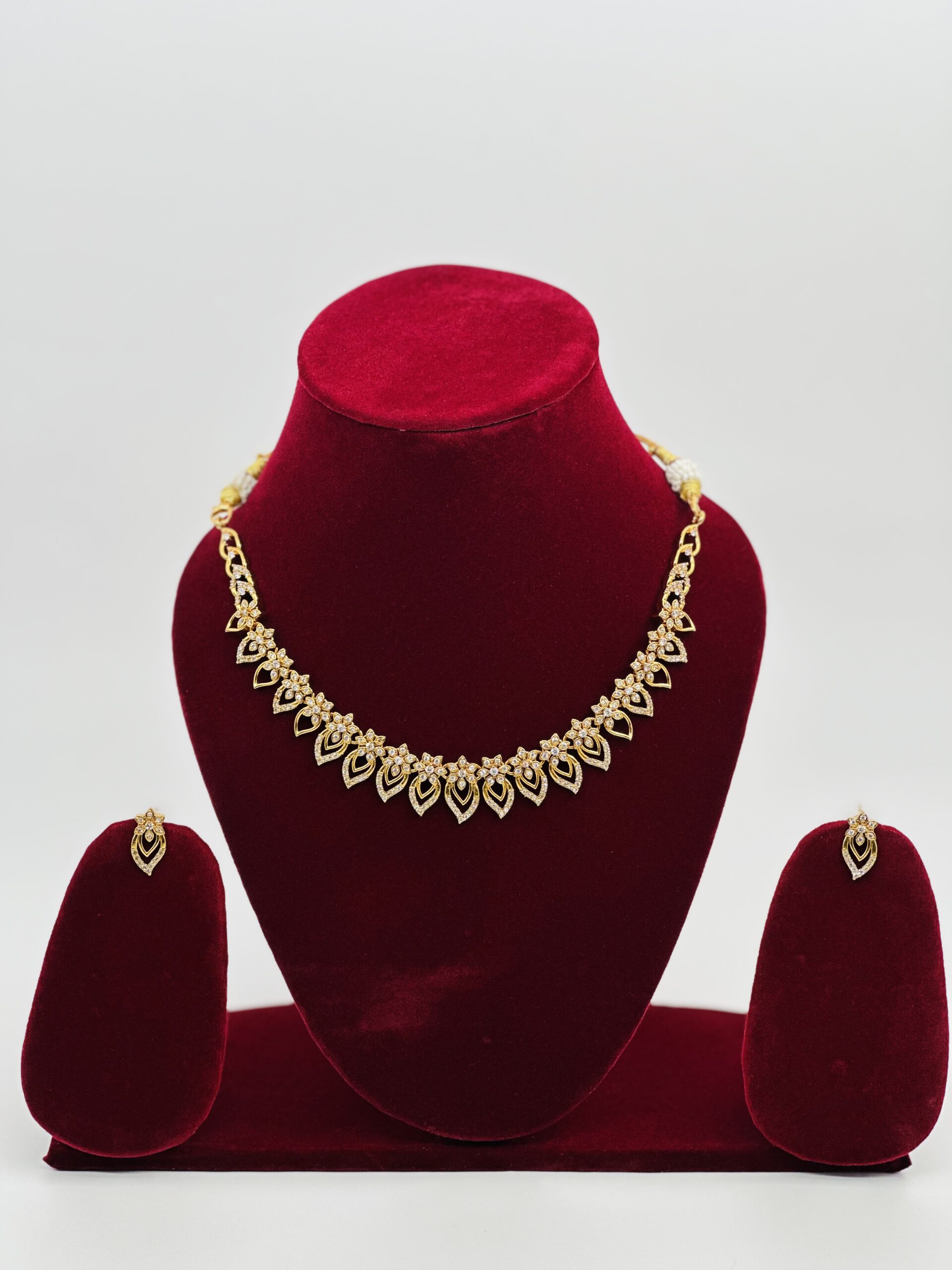 Leaf Motif American AD Necklace Set - Image 3