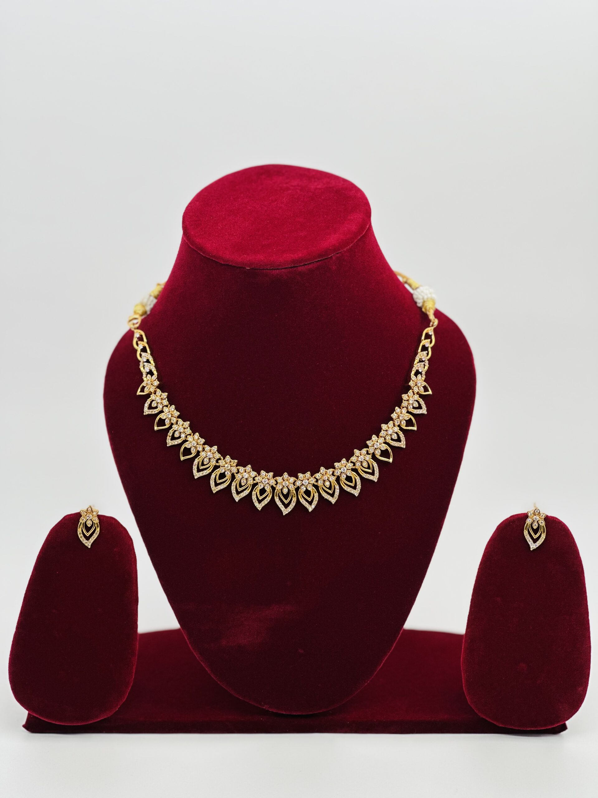 Leaf Motif American AD Necklace Set
