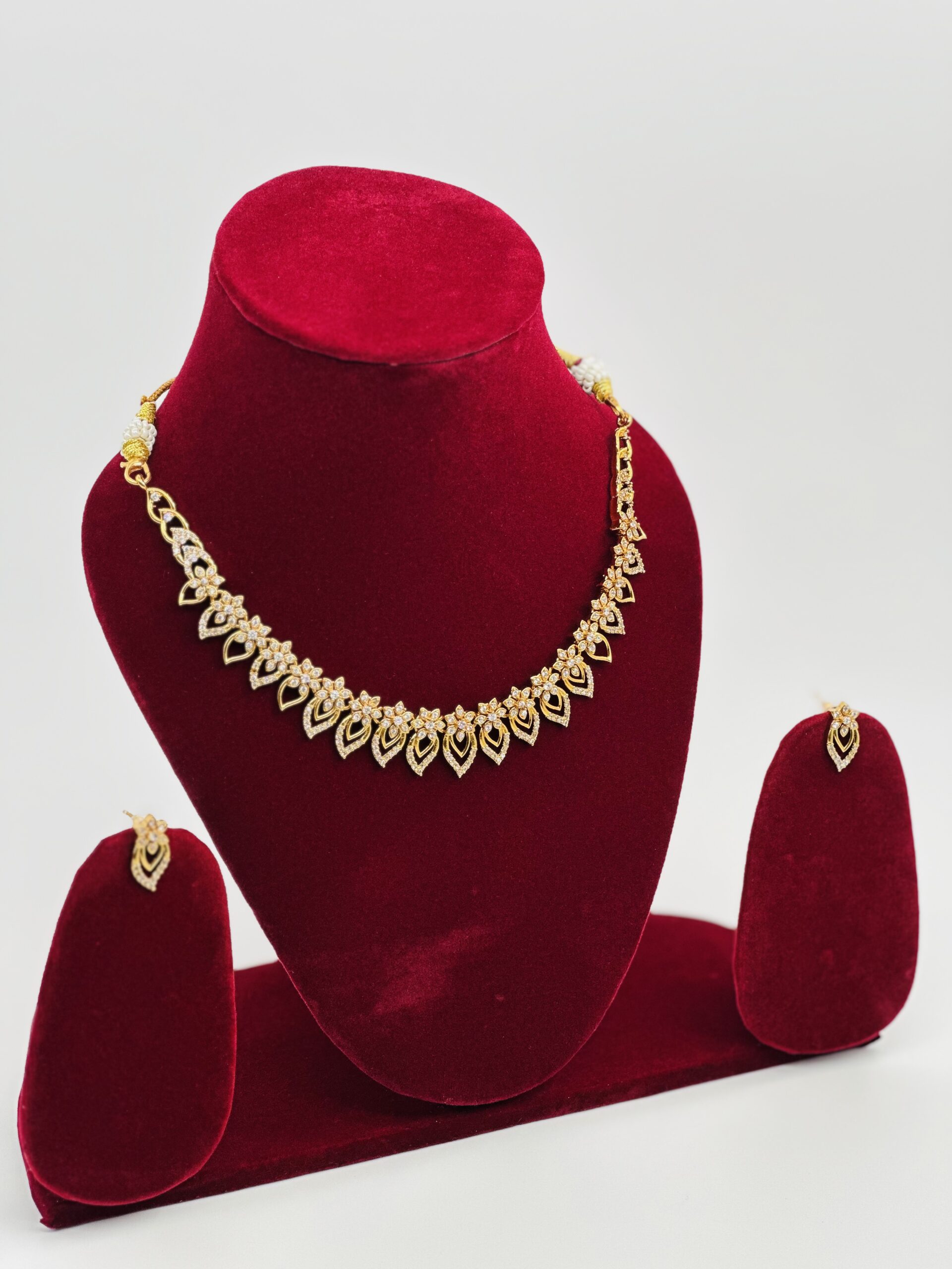 Leaf Motif American AD Necklace Set - Image 2